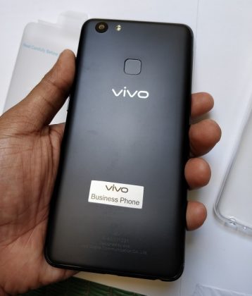 Unboxing Vivo V7 Plus Hands On & First Impression V7 Plus-techinfoBiT