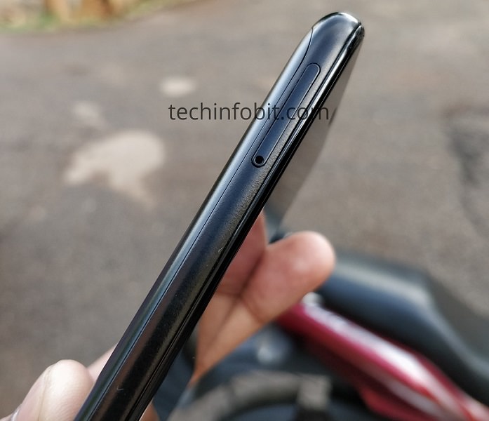 Moto One, The First Ever Motorola Phone With Display Notch-Real Photos Of Moto One-Leaked - techinfoBiT