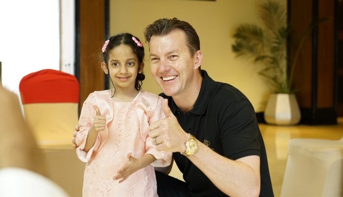 Brett Lee With Amishi Kunal The Cochlear Implant Receiver - Nucleus 7 Sound Processor - techinfoBiT-Bangalore Tech Blog